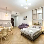 Апартаменты Ans Hanza Tower 21st Floor With View, Swimming Pool, Sauna, Jacuzzi, Viewing Terrace