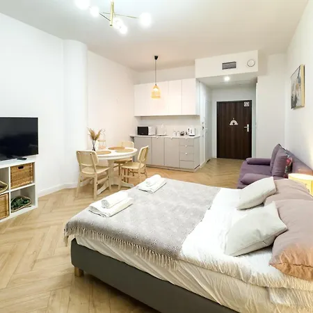 Ans Hanza Tower 21st Floor With View, Swimming Pool, Sauna, Jacuzzi, Viewing Terrace Štetín