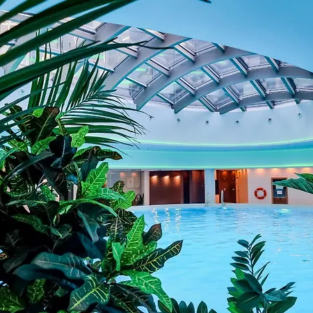 Апартаменты Ans Hanza Tower 21st Floor With View, Swimming Pool, Sauna, Jacuzzi, Viewing Terrace