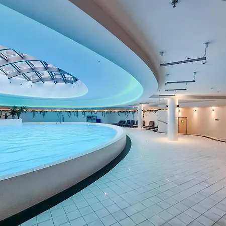 Апартаменты Ans Hanza Tower 21st Floor With View, Swimming Pool, Sauna, Jacuzzi, Viewing Terrace