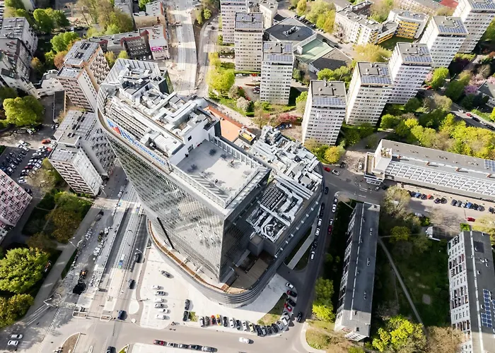 Апартаменты Ans Hanza Tower 21st Floor With View, Swimming Pool, Sauna, Jacuzzi, Viewing Terrace